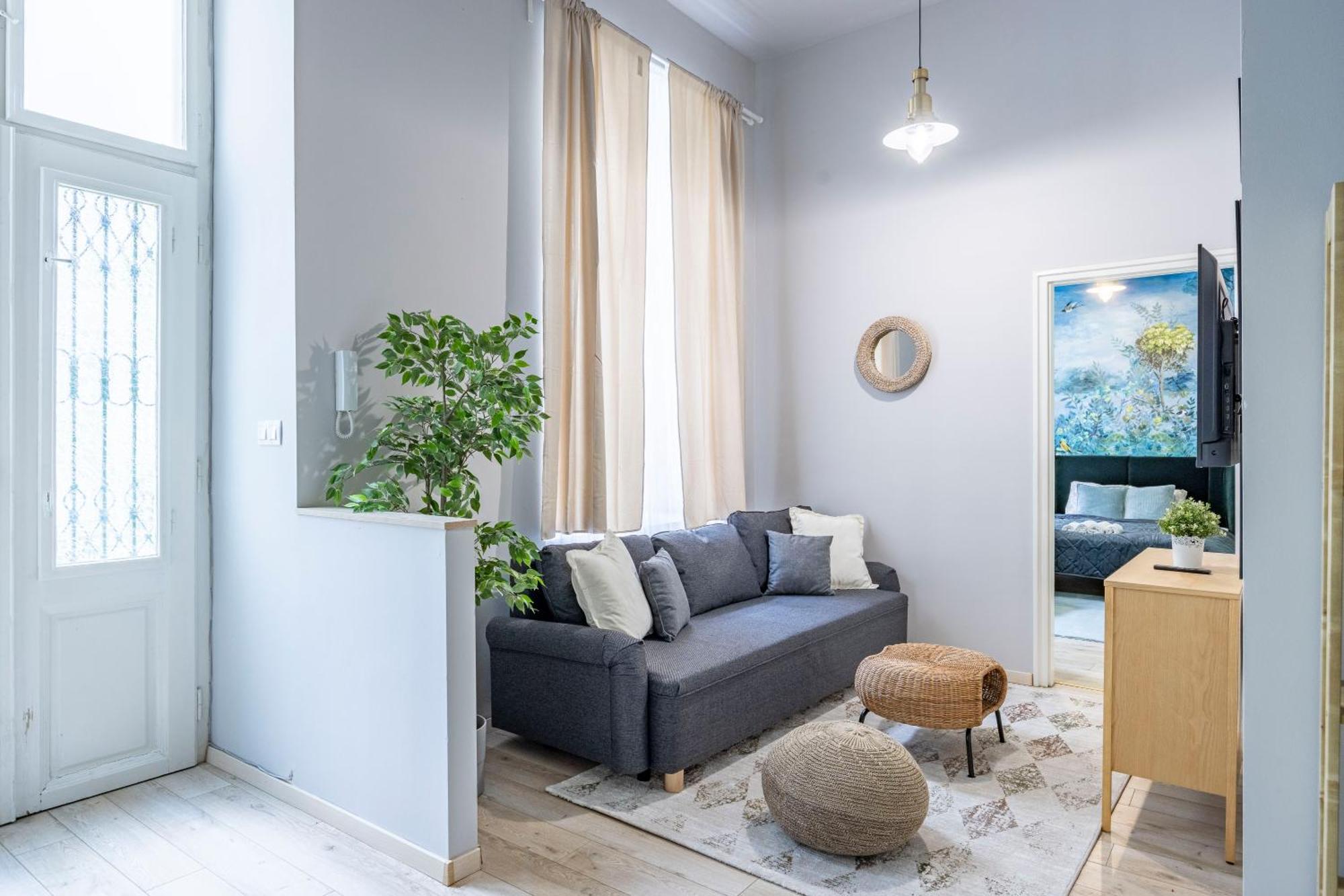 Hidden Gem With Terrace On The Andrassy Fashion Road Apartment Budapest Exterior photo